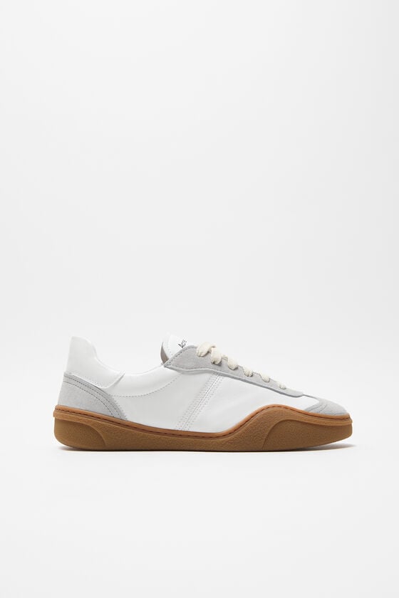 Bars W, White/brown, 2000x