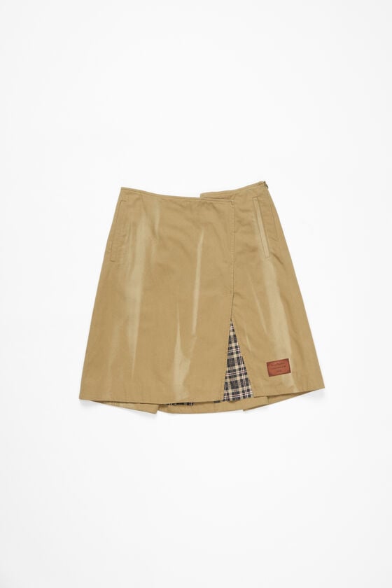 FN-WN-SKIR000802, Faded ochre