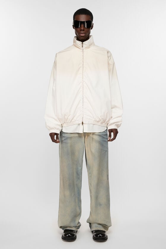 FN-MN-OUTW001165, Dusty white, 2000x