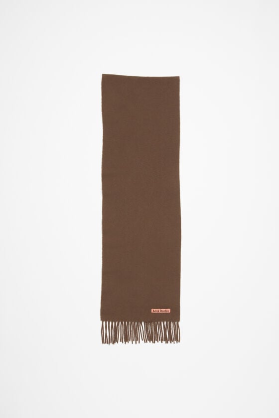 FN-UX-SCAR000219, Chocolate brown, 2000x