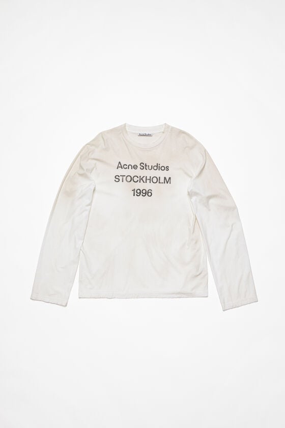 FN-UX-TSHI000016, Dusty white